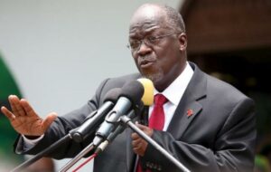 Tanzania's President elect John Pombe Magufuli addresses members of the ruling Chama Cha Mapinduzi Party (CCM) at the party's sub-head office on Lumumba road in Dar es Salaam, October 30, 2015. REUTERS/Emmanuel Herman